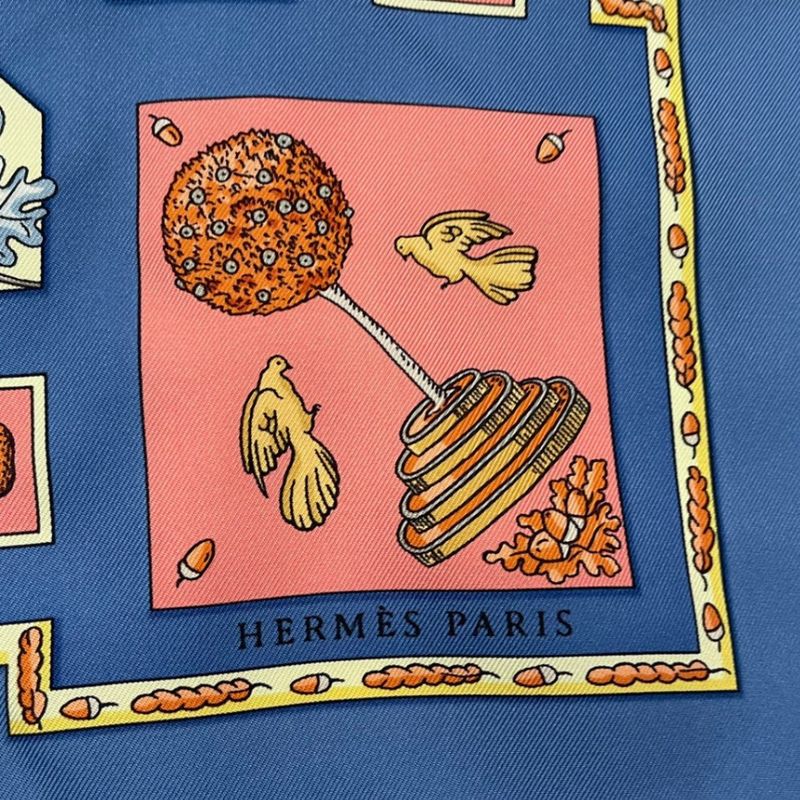HERMES Scarf Silk Carre 90 Le Songe De Poliphile Dream Blue - Box Included