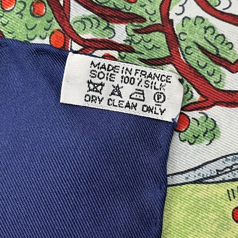 HERMES Carre 90 RE TOUR A LA Terre Return To Home Silk Scarf Navy