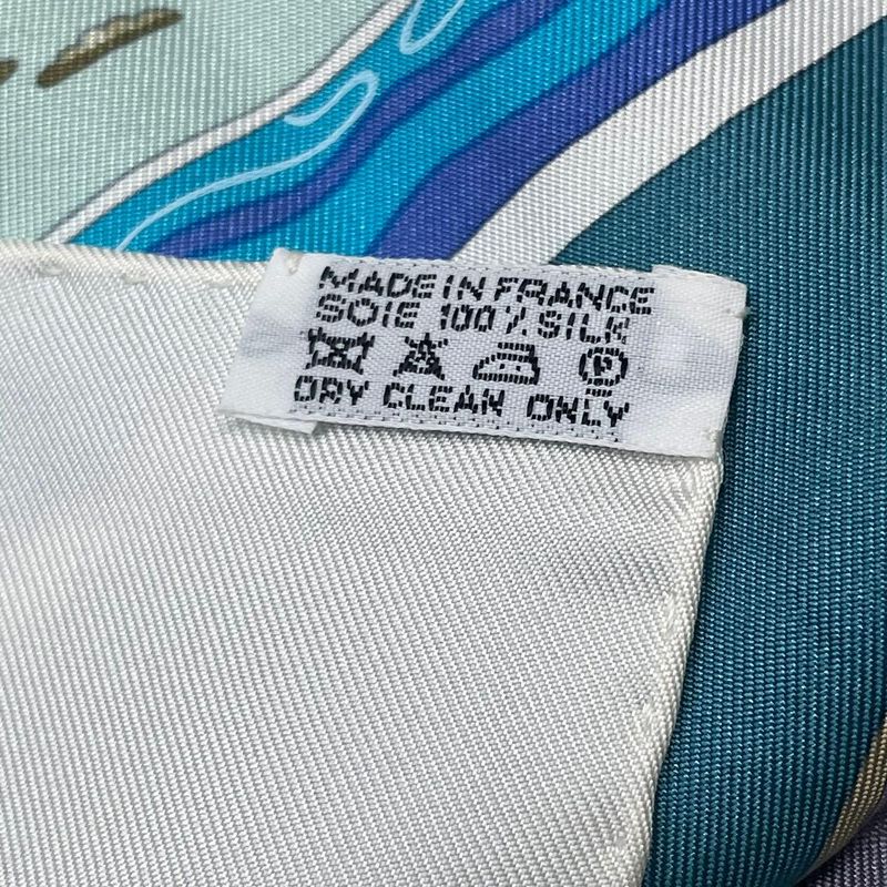 HERMES Carre 90 Scarf Silk Soie Li Love For Silk Multicolor