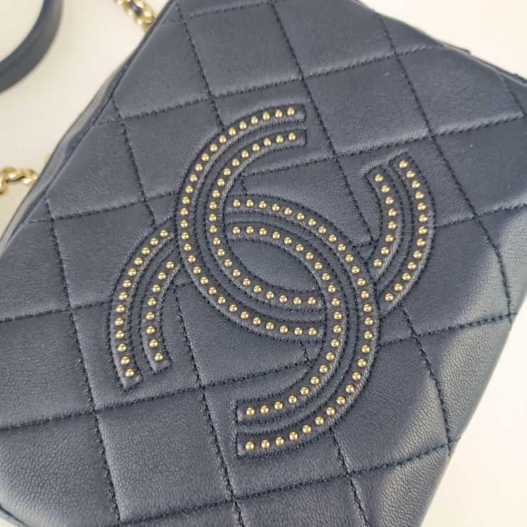 CHANEL Shoulder Bag Small Vanity Case As1513 Navy Lambskin Ladies Chain