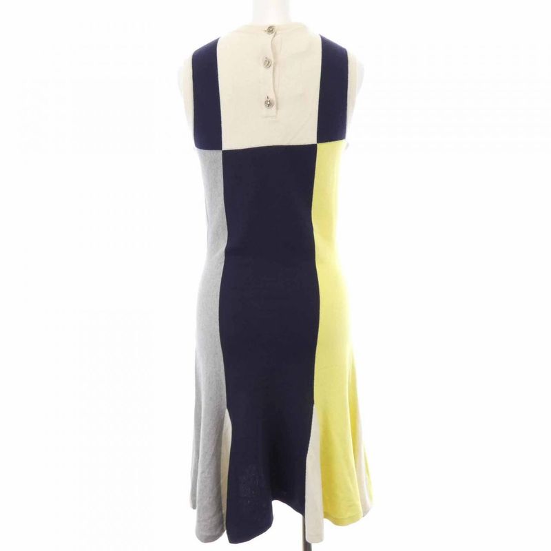 CHANEL P32713k00742 08P One Piece