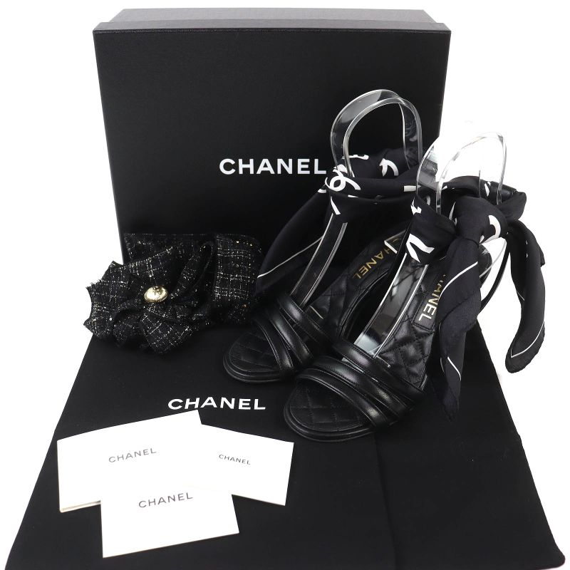 CHANEL 2025-2026 G46938 Lambskin Cruise Collection Coco Mark Silk Scarf