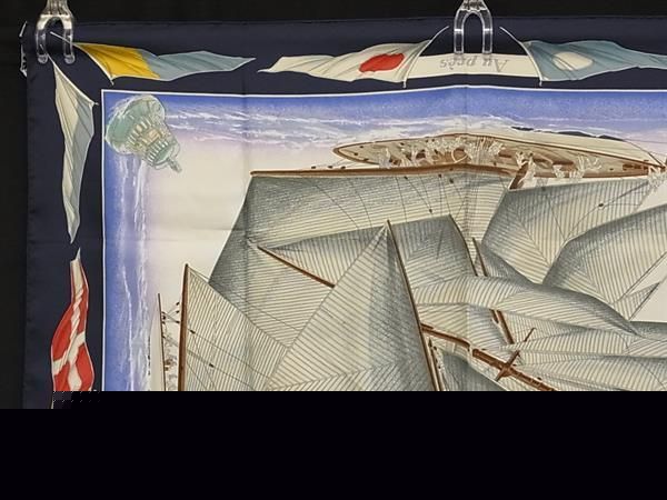HERMES Scarf Carre 90 Multicolor 100% Silk Ladies Laisser Porter