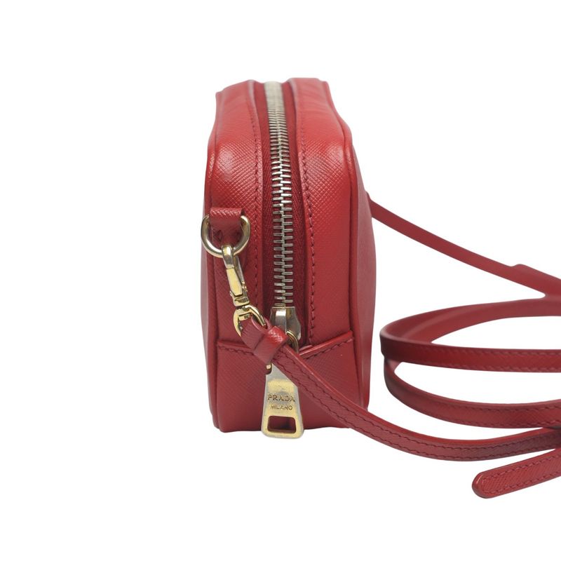 PRADA 1n1674 Camera Shoulder Bag Vitello Phoenix Shoulder Bag PRADA Red