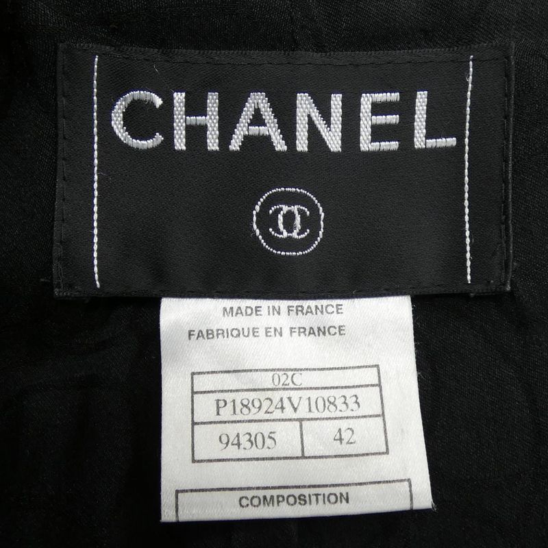 Vintage CHANEL P18924v10833 02C Jacket