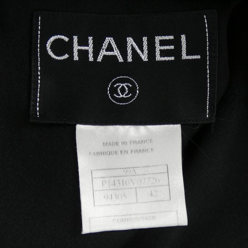 Vintage CHANEL P14310v07726 Setup