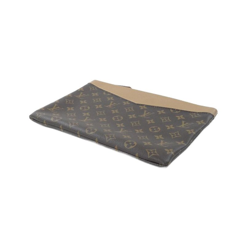 Louis Vuitton Monogram Daily Pouch M64591 Pouch