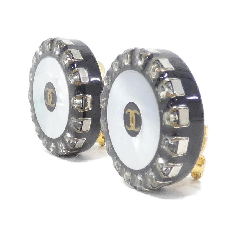 Vintage CHANEL Earring