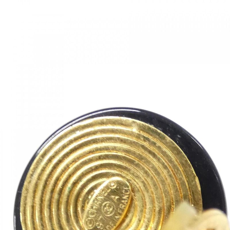 Vintage CHANEL Earring
