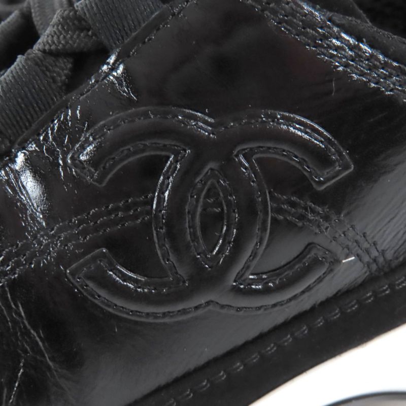 CHANEL G46609 Coco Mark Leather Low Cut Sneakers - Black White 37 Boxes