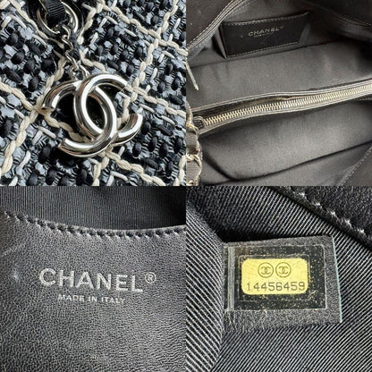 CHANEL Shoulder Bag
