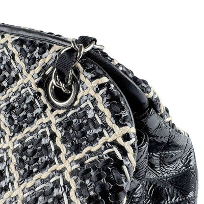 CHANEL Shoulder Bag
