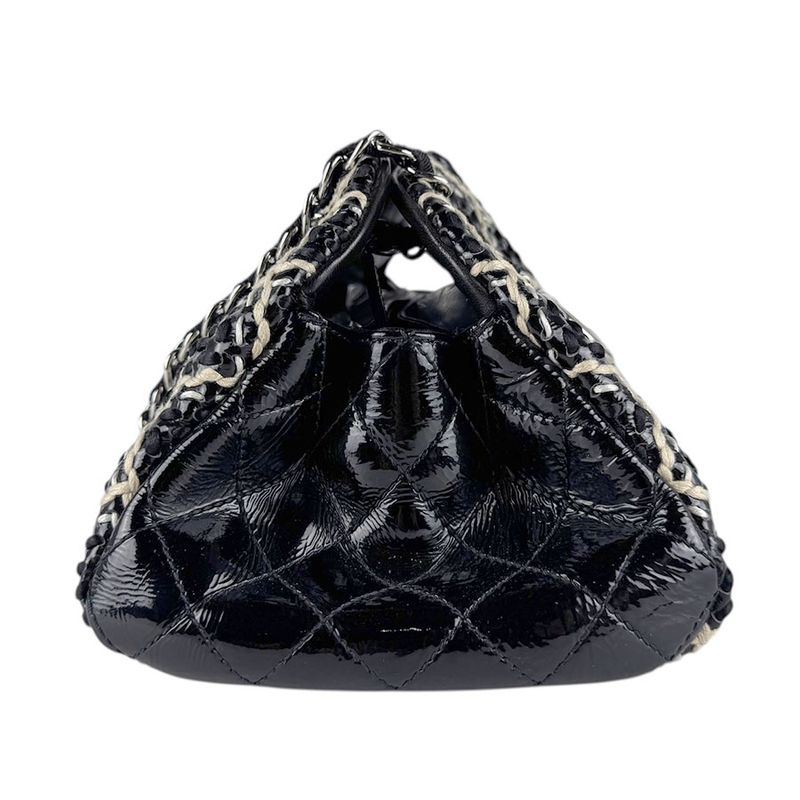 CHANEL Shoulder Bag