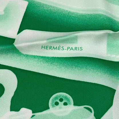 HERMES Silk Scarf Carre 90 Please Check IN Green Box Included