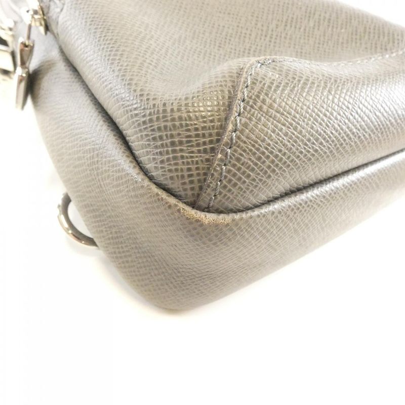 Louis Vuitton Taiga Avenue Ring Bag M30801 Shoulder Bag