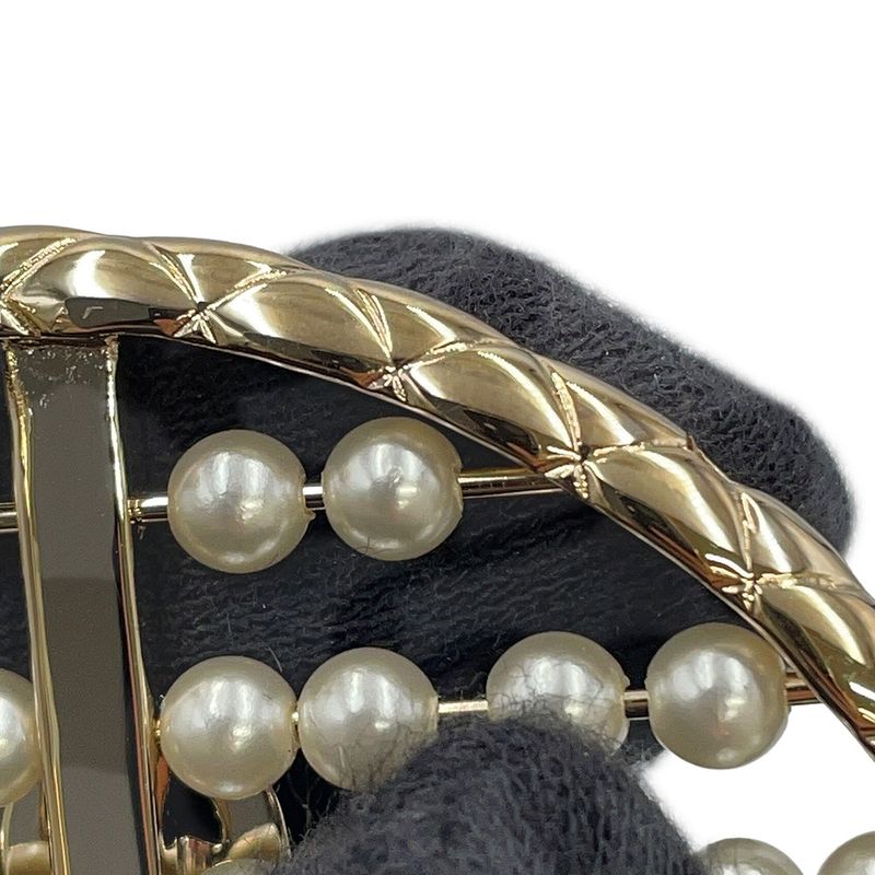 Chanel Brooch CC Logo Heart Rhinestone Faux Pearl