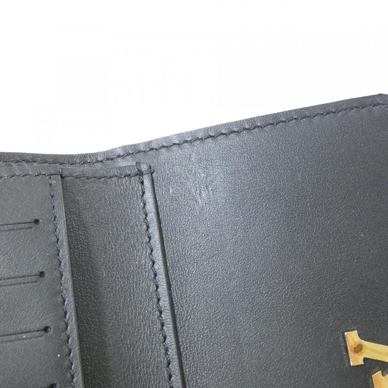 Louis Vuitton Taurillon Capucines Compact M67804 Wallet