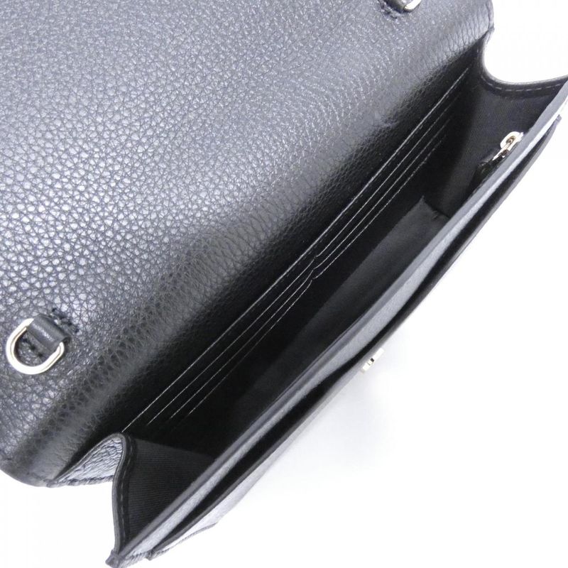 GUCCI GG Enblem 818705 Aaeem Chain Wallet