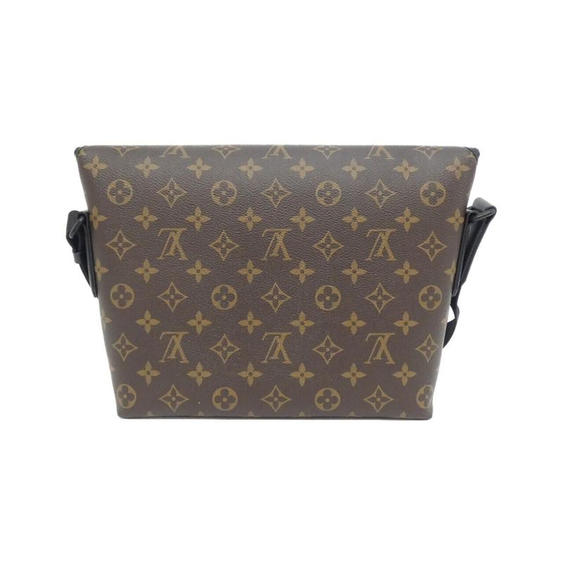 Louis Vuitton Monogram Macasa- Magnetic Messenger- M45557 Shoulder Bag