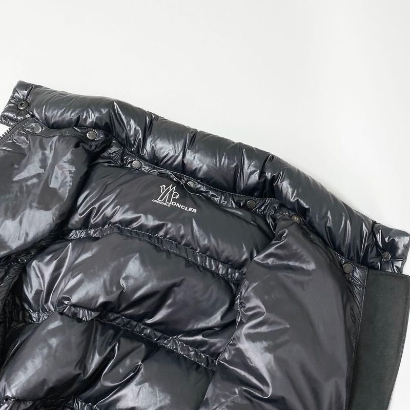 Moncler Moye Down Vest 1 Black Mon Cles