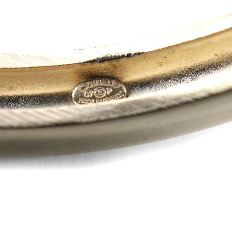 CHANEL 07P English Engraved Bangle Bracelet Accessory - Gold With