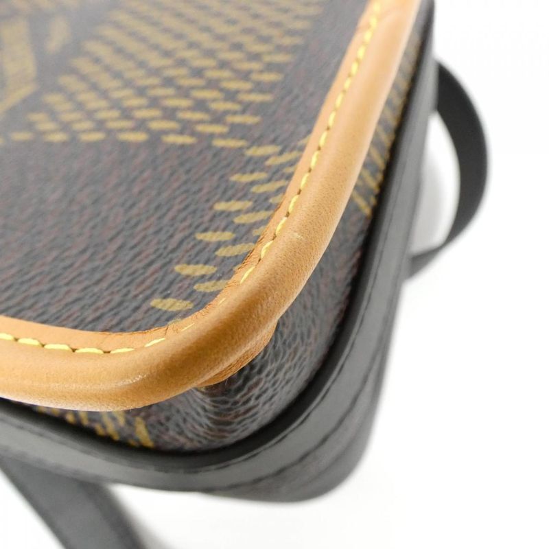 Louis Vuitton Damier Giant Amazon Messenger-n40357 Shoulder Bag