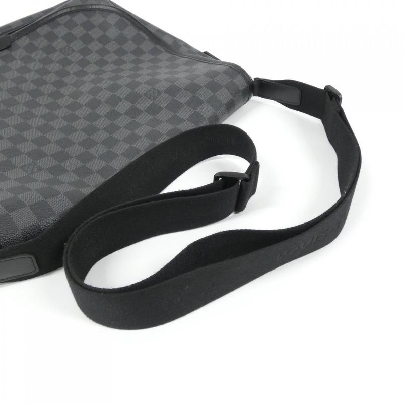 Louis Vuitton Damier Graphite Renzo N51213 Shoulder Bag