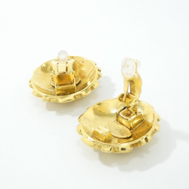 Vintage CHANEL Earring