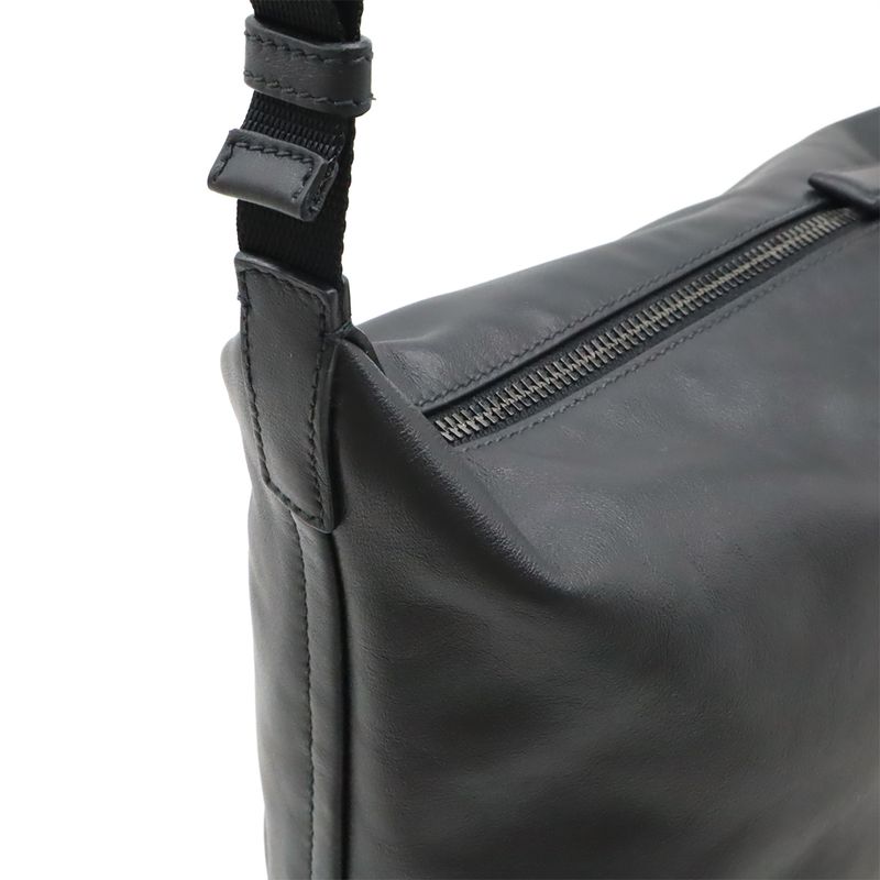 PRADA Shoulder Bag Crossbody Bag Crossbody Leather NERO Black 2vy003