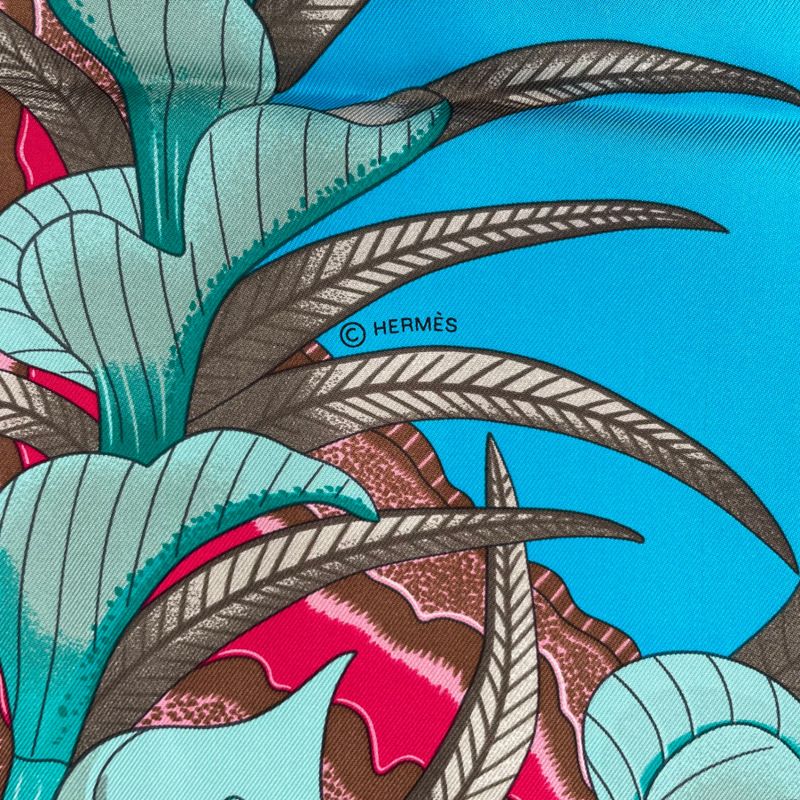 HERMES Carre 90 100% Silk Scarf Marche Du Zambeze Marche On The Zambezi Blue