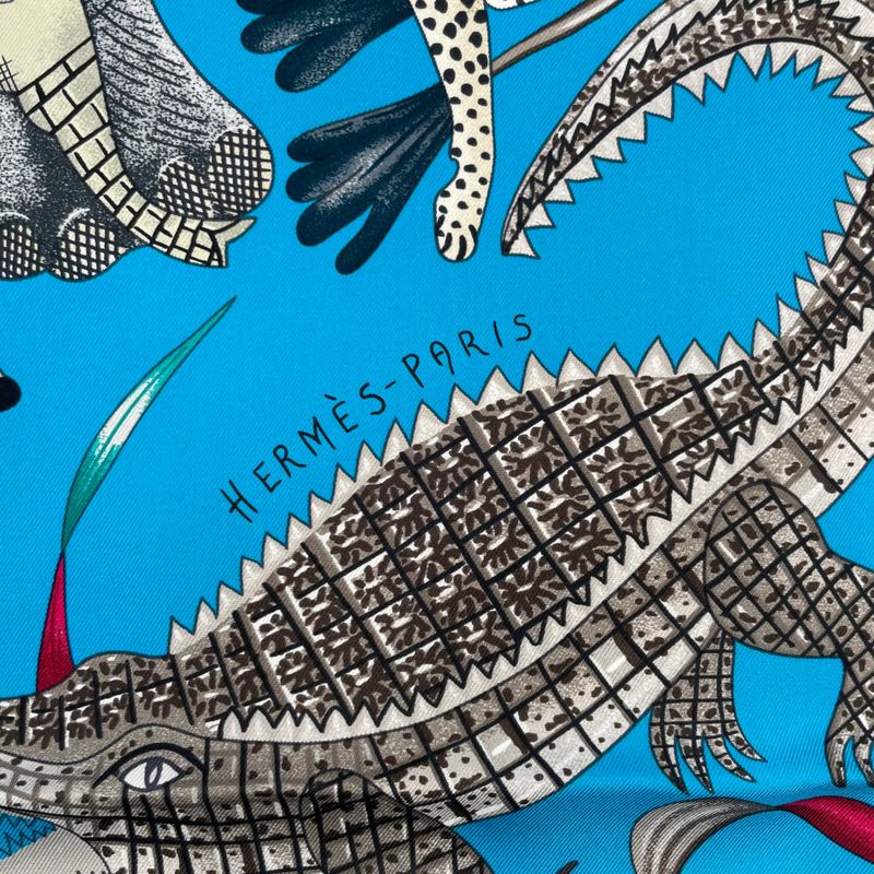 HERMES Carre 90 100% Silk Scarf Marche Du Zambeze Marche On The Zambezi Blue