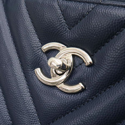 CHANEL Caviar-v Stitch Chain