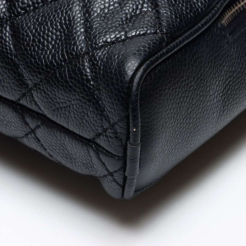 Chanel Shoulder Bag Caviar Leather CC Logo