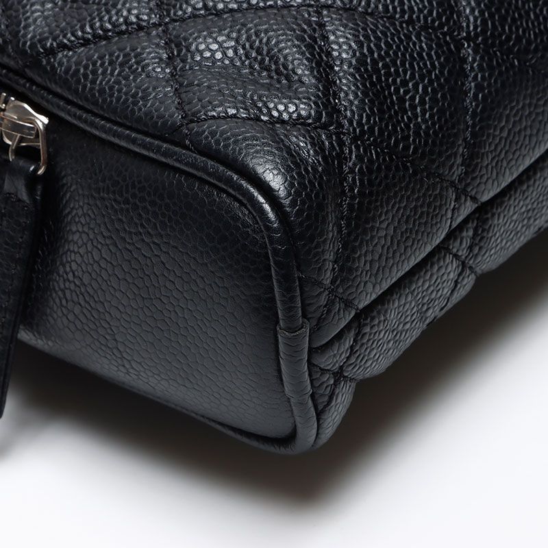 Chanel Shoulder Bag Caviar Leather CC Logo