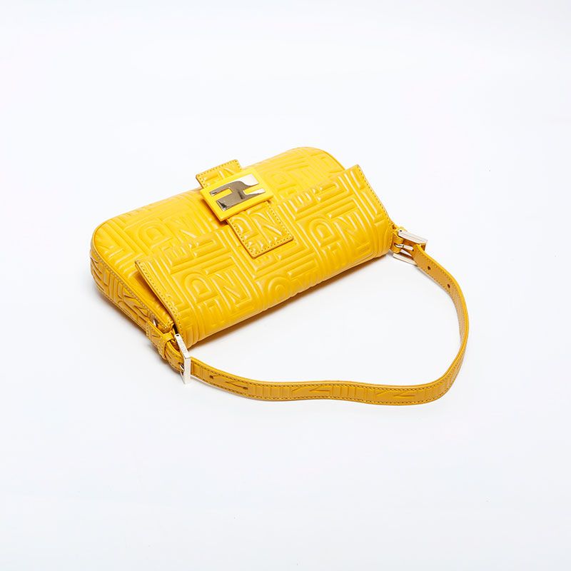 Fendi Shoulder Bag Matelasse Mamma Bucket Leather
