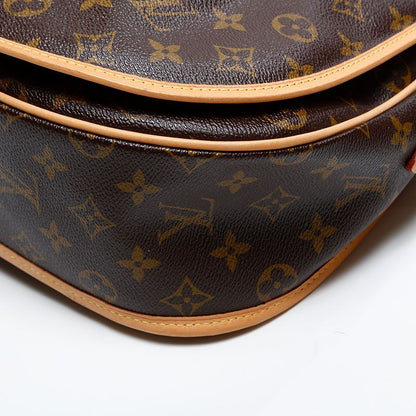 Louis Vuitton Shoulder Bag Monogram Menilmontant MM