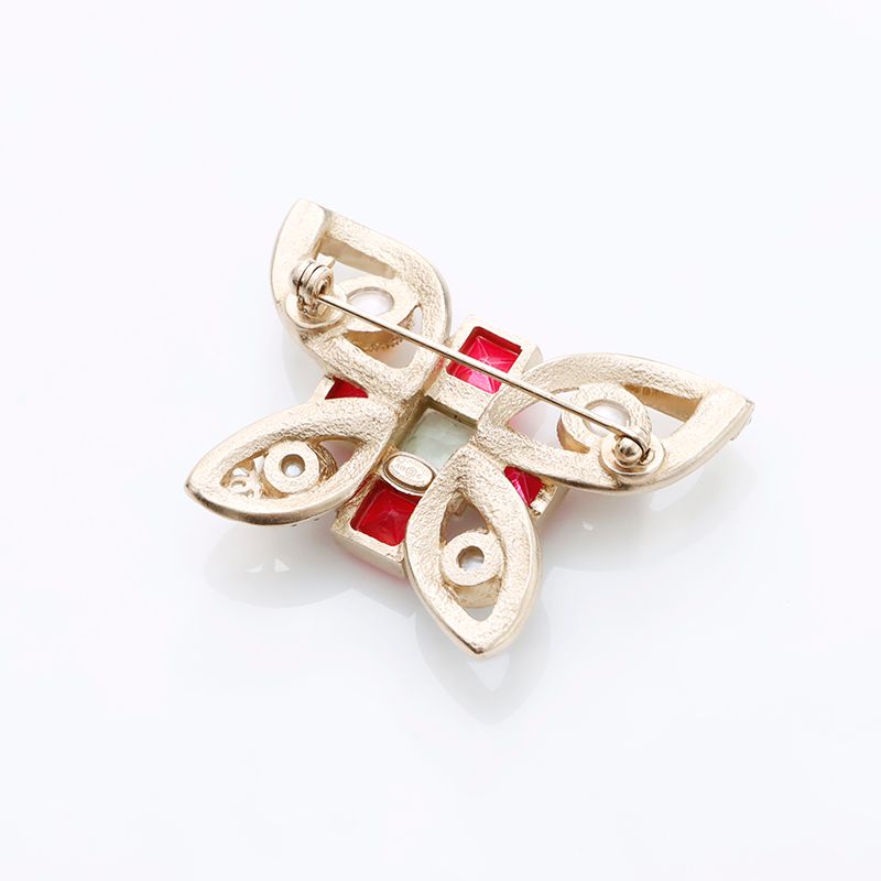 Chanel Brooch Red Gold
