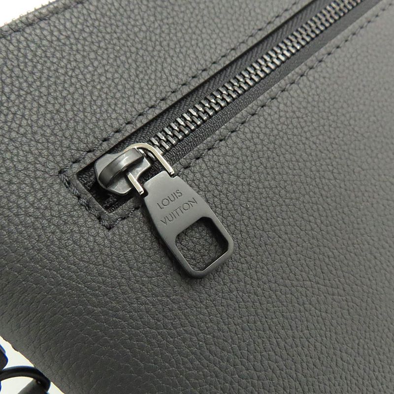 Louis Vuitton Anagram Takeoff Pouch M25955 Black Men's