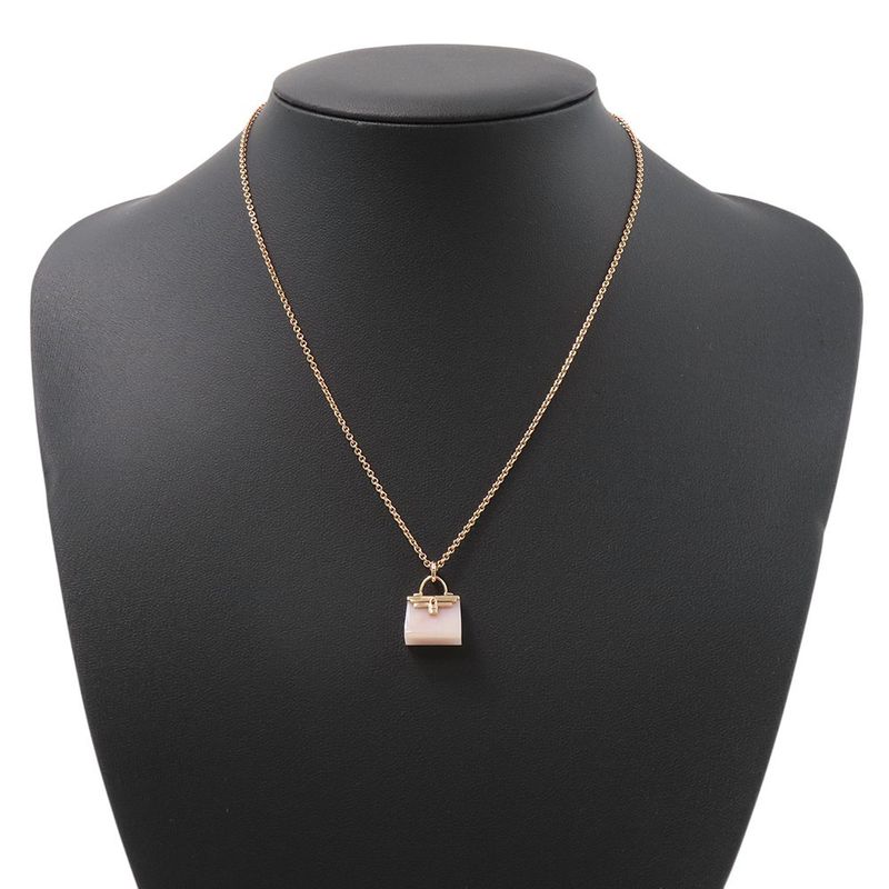 Hermes Necklace Amulet Kelly Pendant Pink Pearl 18K Gold