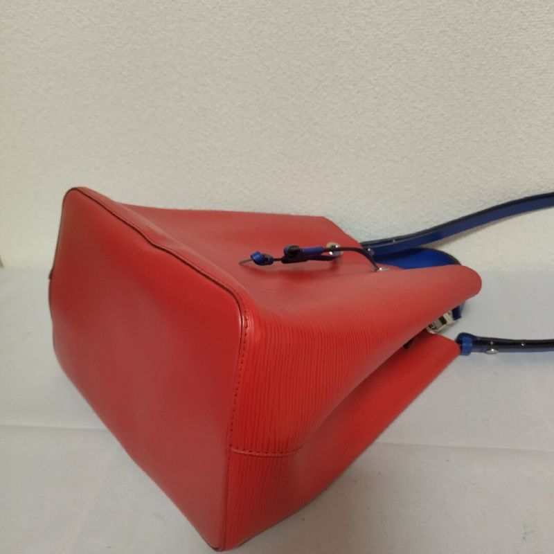 Louis Vuitton Epi Neo Noe Red 2-Way Handbag