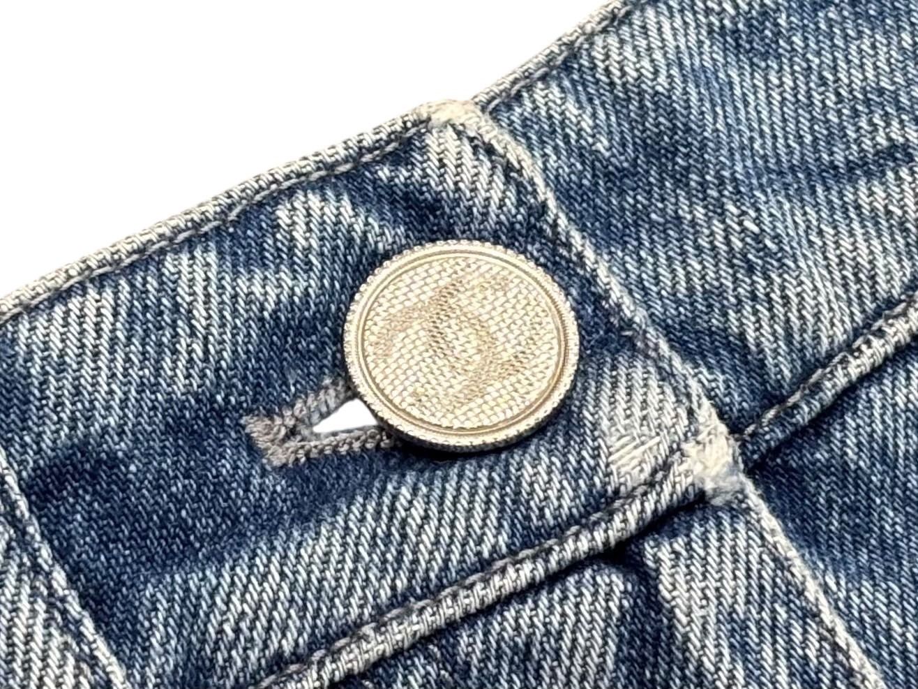 Chanel Denim Shorts CC Logo Indigo Blue — view 5