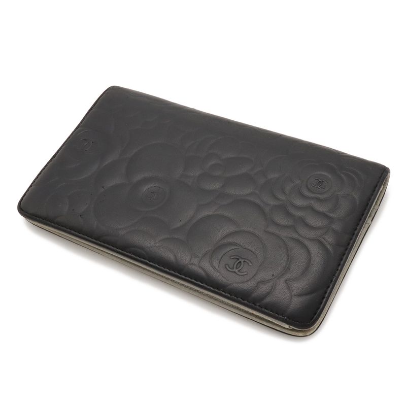 Chanel Camellia Embossed CC Logo Bifold Long Wallet Leather Black
