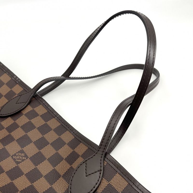Louis Vuitton Tote Neverfull MM Handbag