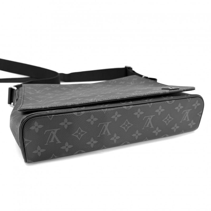 Louis Vuitton Shoulder Bag Monogram Eclipse District MM
