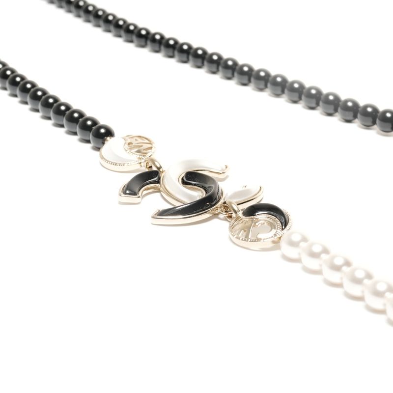 Chanel Necklace CC Logo Pearl