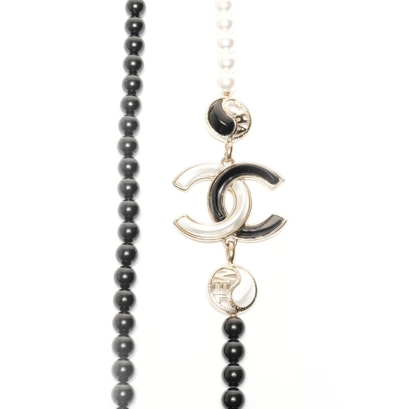 Chanel Necklace CC Logo Pearl