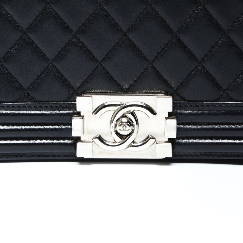 Chanel Shoulder Bag Boy Lambskin Mini Stingray