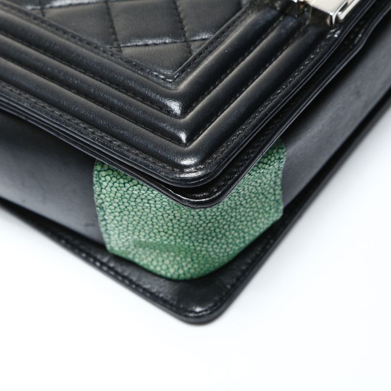 Chanel Shoulder Bag Boy Lambskin Mini Stingray