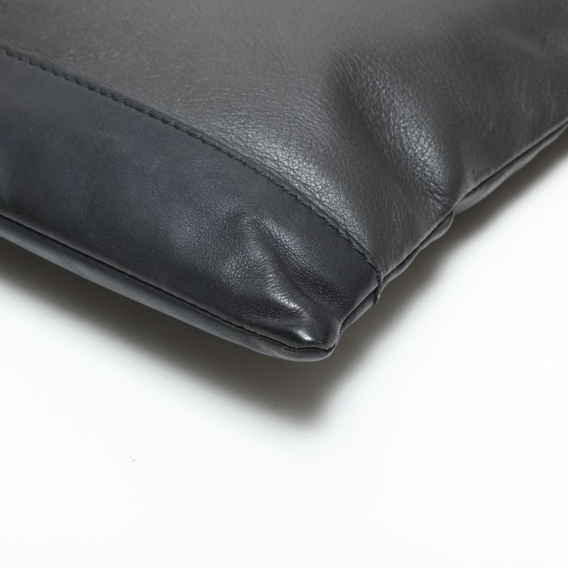 Balenciaga Clutch M Leather Clip Logo