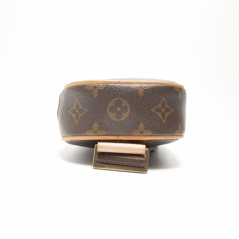Louis Vuitton Shoulder Bag Monogram Pochette Gange